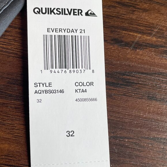 NWT Grey Quicksilver Everyday Board Shorts Size 32 - 21" length - Picture 8 of 11